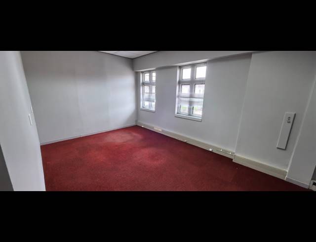 176.50M² OFFICE TO LET IN BO-DORP